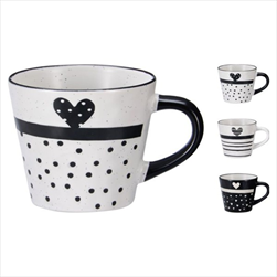 KE Hrnek černobílý se srdcem 330 ml mix - velkoobchod, dovoz květin, řezané květiny Brno